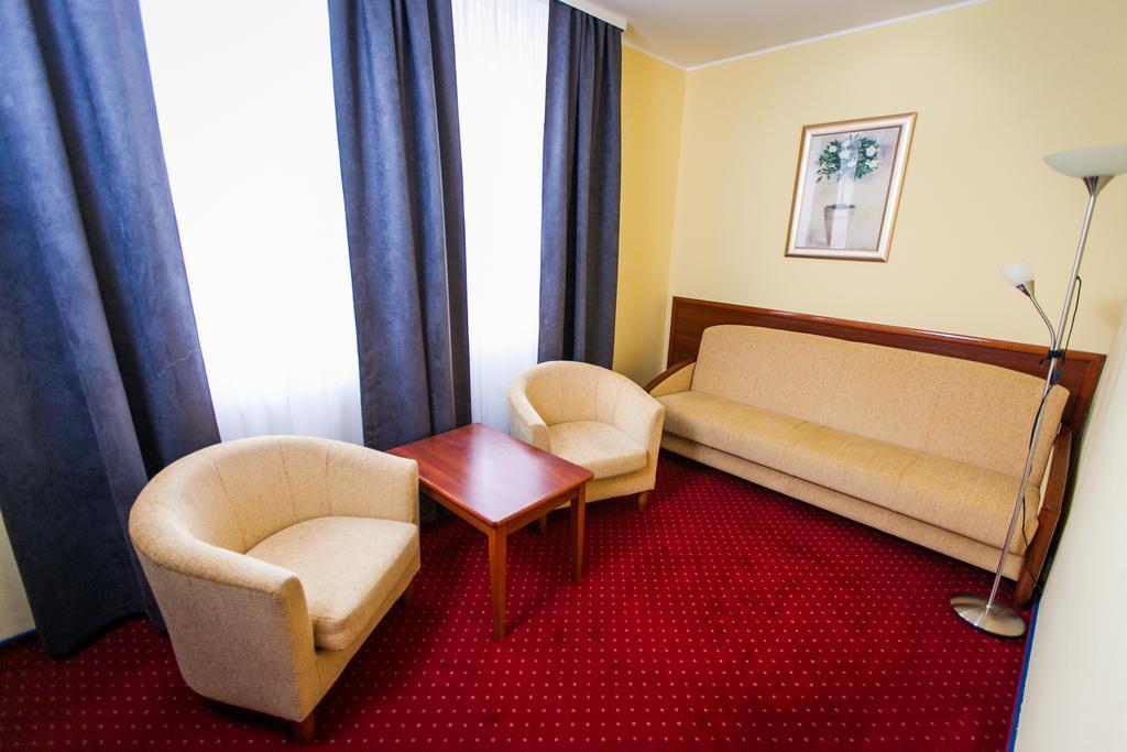 Hotel Court Wellness&Spa Kędzierzyn-Koźle Zewnętrze zdjęcie
